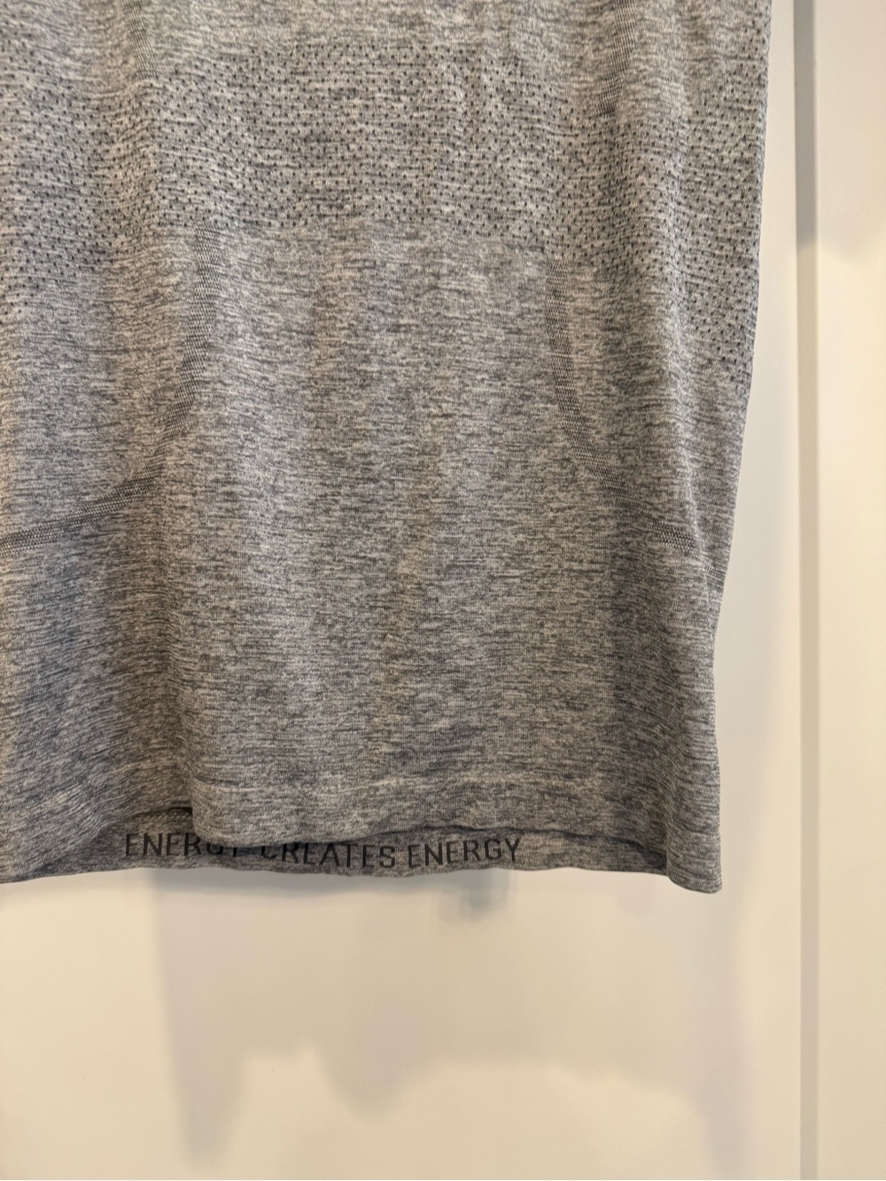 Women’s Lululemon Tech short sleeve tee size 4 - Picture 4 of 4